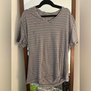 Lululemon Gray And Pink Striped V Neck Tee-Large 10-12 (Missing Tag)